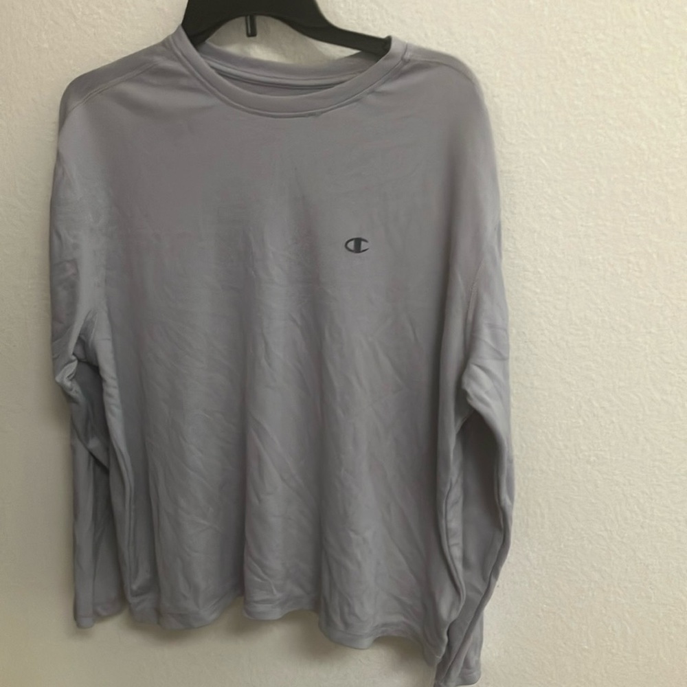FINAL MARKDOWN Men’s champion pullover xl